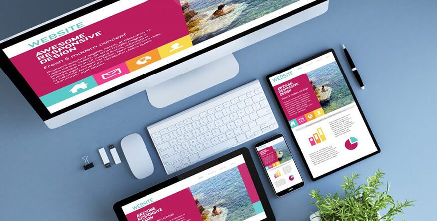 Telefon, tablet ve bilgisayarda responsive web sitesi görünümü